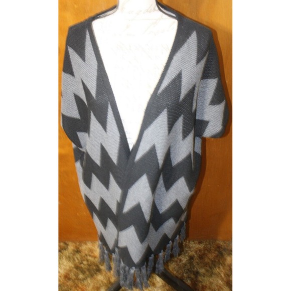 Pol Chevron Cardigan Sweater Fringe Trim Open Front Black/Gray Shawl Topper Sz L - Picture 1 of 7